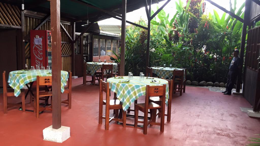 Hostal El Paisano Misahualli Ngoại thất bức ảnh